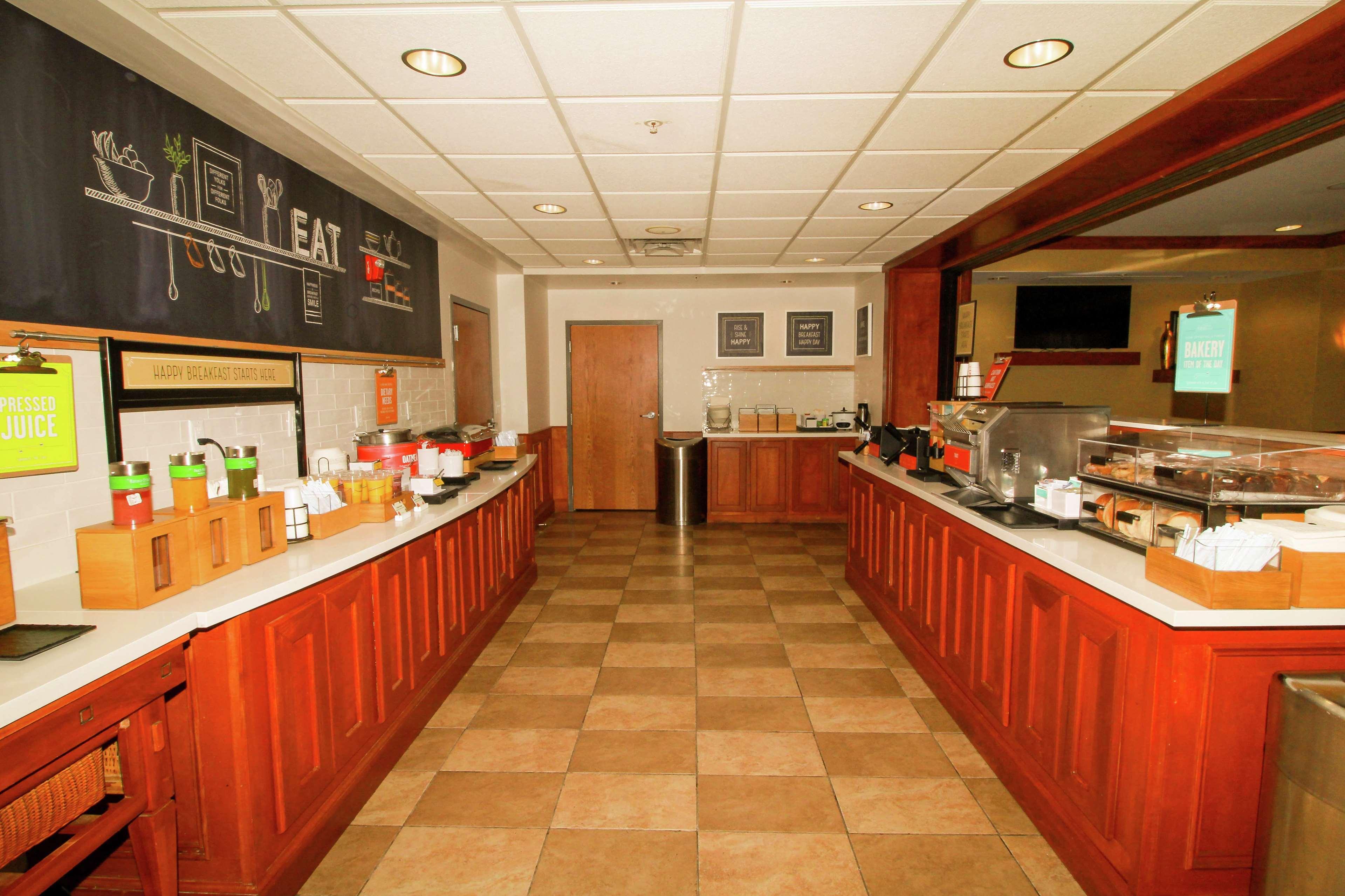 Hampton Inn Commerce/Novi Kültér fotó