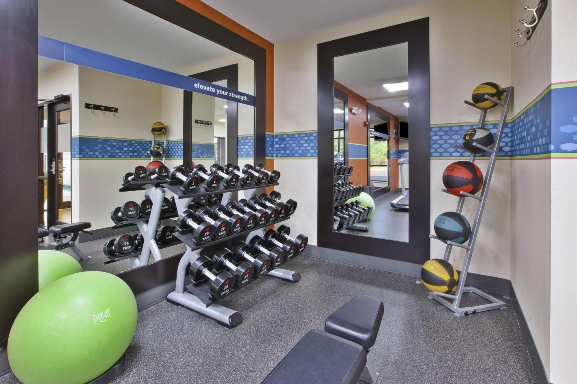 Hampton Inn Commerce/Novi Kültér fotó