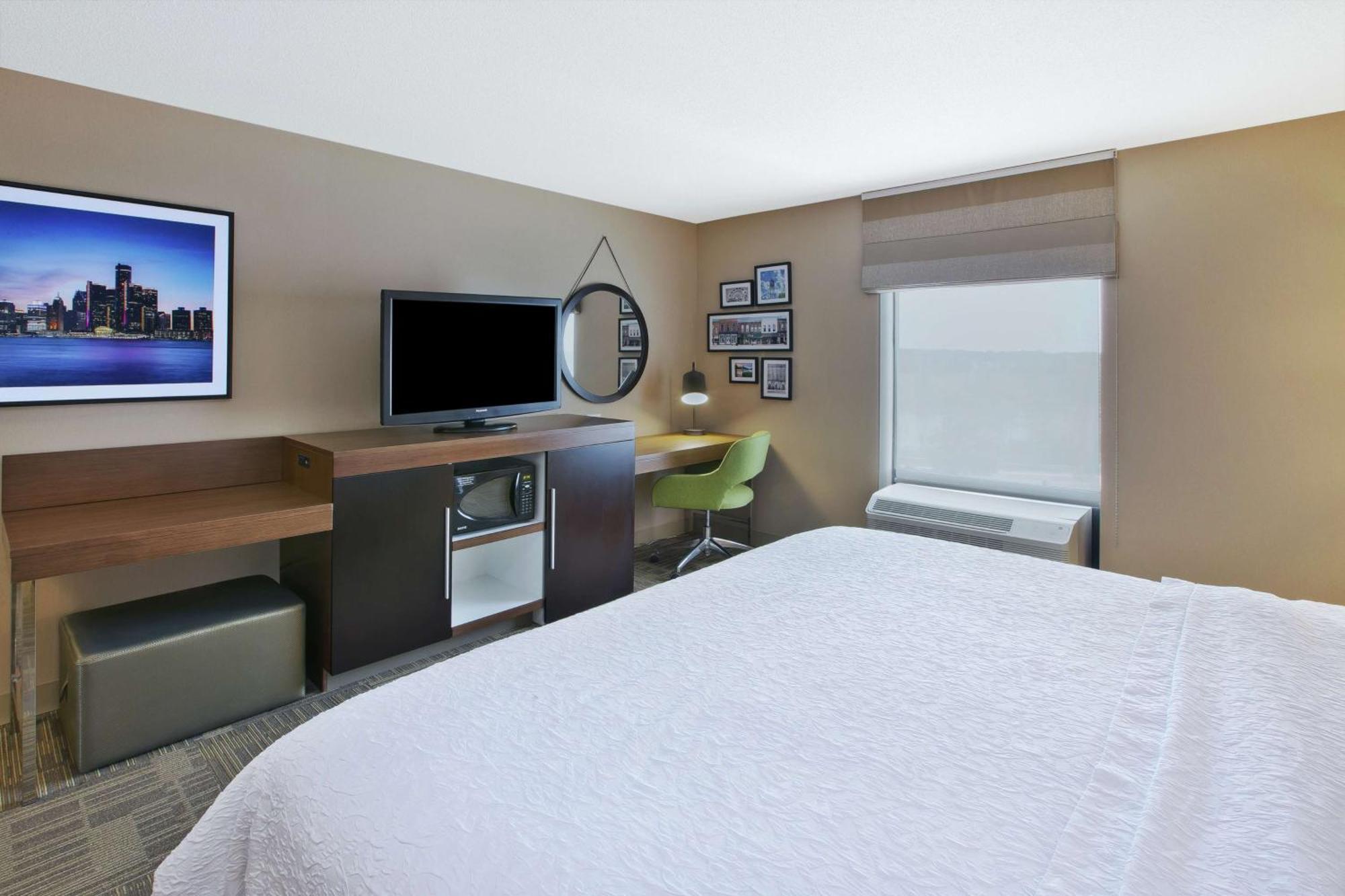 Hampton Inn Commerce/Novi Kültér fotó