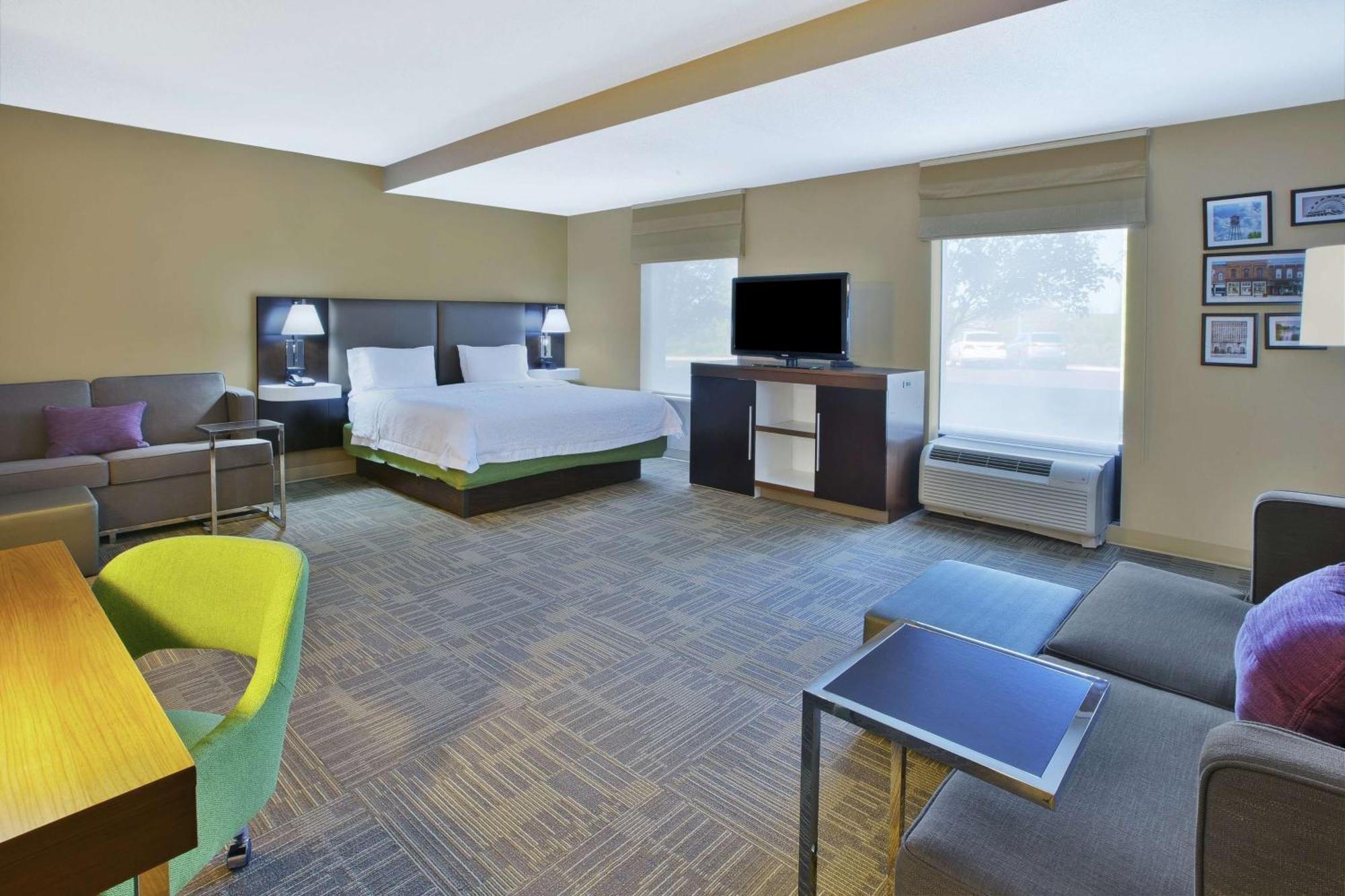 Hampton Inn Commerce/Novi Kültér fotó